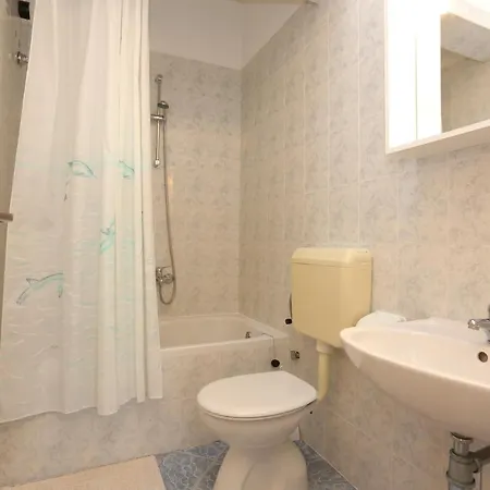 Apartment By The Sea Okrug Donji, Ciovo - 17232 Donji Okrug (Ciovo)