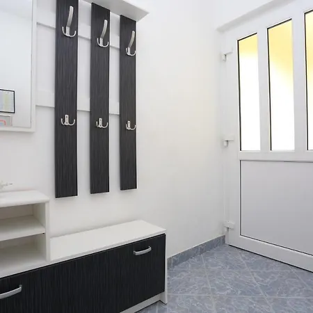 Apartment By The Sea Okrug Donji, Ciovo - 17232 Donji Okrug (Ciovo)